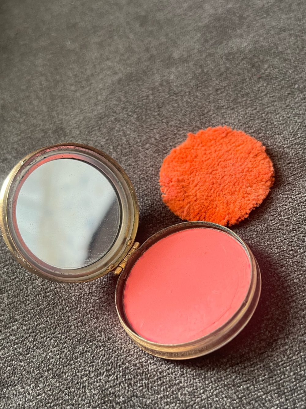 Vintage Compact Blush Bright Coral Pink